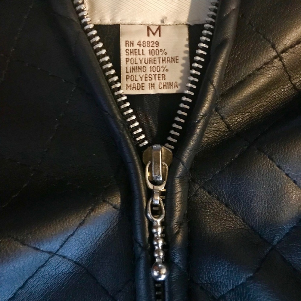 Vest - Picture 2 of 3